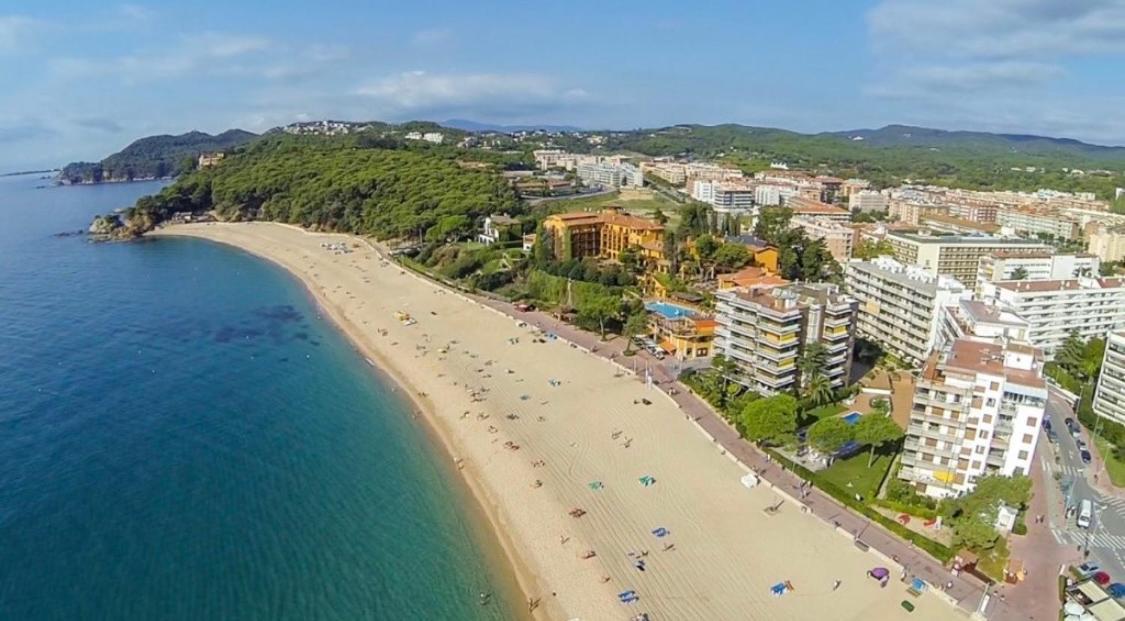 Seahomes Vacations, La Mer Bleue, Beach&Pool, Pk, Full Equipped In Fenals Beach Lloret de Mar Ngoại thất bức ảnh